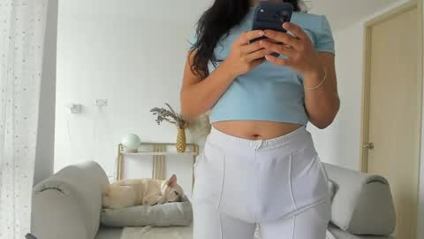 sofia_rivers_ online show from March 27, 1:45 pm