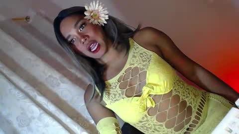 SAMANTHA BABY online show from February 15, 10:00 am