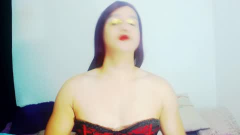 sophiehillsxo online show from April 7, 3:07 am