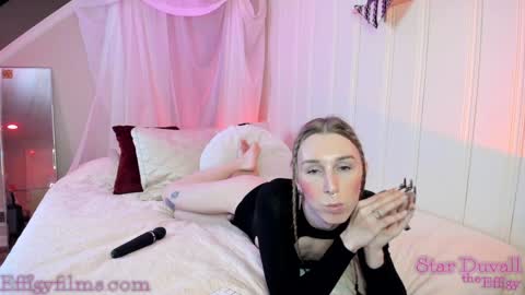 Star  Deluge  online show from December 17, 10:22 pm