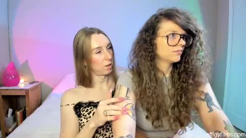 Star  Deluge  online show from February 12, 11:00 pm