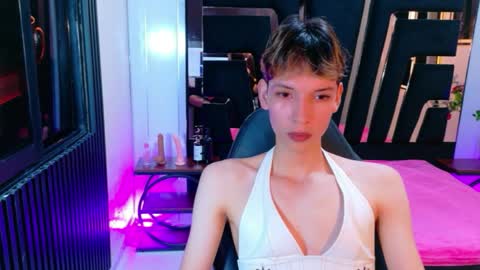 stefany piink online show from April 1, 1:34 pm
