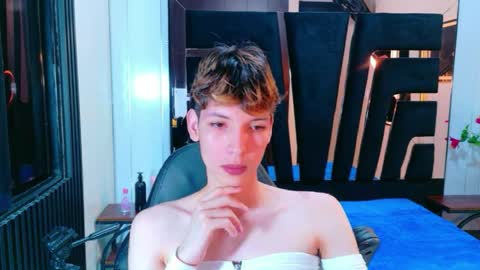 stefany piink online show from April 10, 12:33 pm