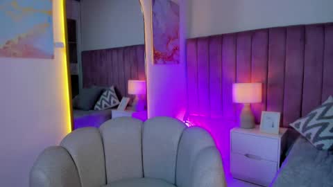 STEFANY online show from April 9, 8:26 pm