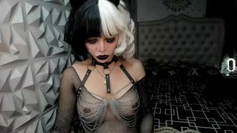 Jane online show from April 18, 7:21 am