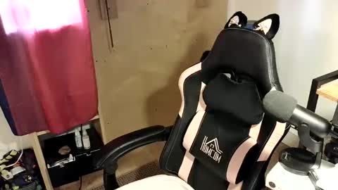 stefisgirlnow online show from March 15, 4:04 am