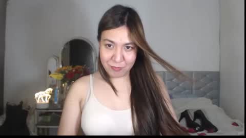 Stella online show from December 1, 8:44 pm