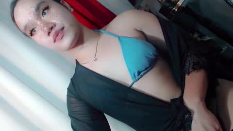 lexie online show from December 1, 7:55 am