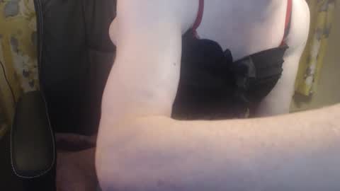 suezy32 online show from October 3, 1:27 am