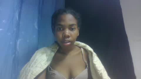 surbelle online show from April 15, 12:05 am