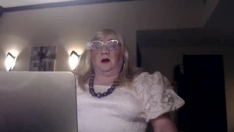 My name is Sissy or more fully Suzanna Aprilia Maria Mariquita Catarina Chinita Banci. Soy una puta - que chimba ladybug online show from February 14, 5:14 pm