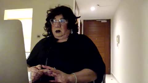 My name is Sissy or more fully Suzanna Aprilia Maria Mariquita Catarina Chinita Banci. Soy una puta - que chimba ladybug online show from October 31, 6:27 pm