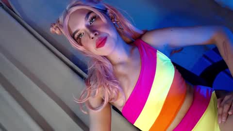 APPLE DE APPP online show from January 16, 10:10 am