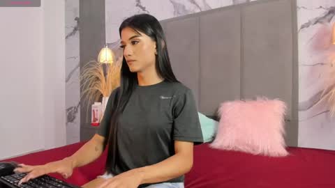 sweet_mafee online show from May 17, 10:20 pm