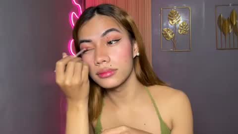 sweet_nikki03 online show from March 29, 7:25 pm