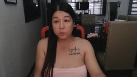 GoddessAira4uTS online show from April 7, 9:43 am