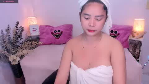 janelle online show from September 28, 9:36 pm