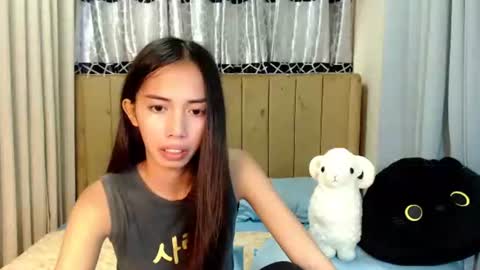 sweetgirl_daphne online show from May 26, 7:49 am