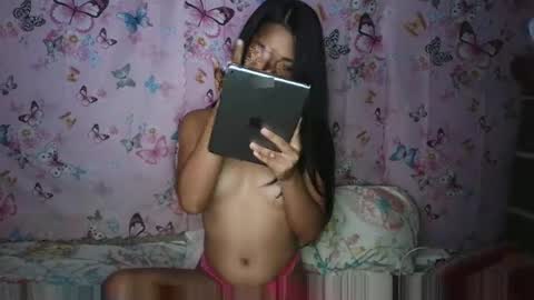 sweetjoy18 online show from February 4, 12:32 pm