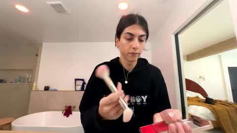 babygirlmami online show from April 3, 7:56 pm