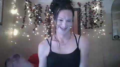 Snapshot of thesillymillie chatting on September 12, 7:52 pm sillymillie0 online show from September 12, 7:52 pm