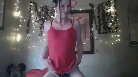 Snapshot of thesillymillie chatting on October 15, 7:03 pm sillymillie0 online show from October 15, 7:03 pm