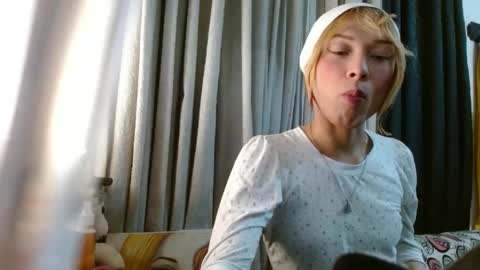 tini_mix206927 online show from March 27, 11:06 pm