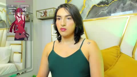 Snapshot of tomlondon_ chatting on March 7, 11:43 am online show from March 7, 11:43 am
