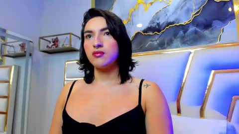 Snapshot of tomlondon_ chatting on March 10, 11:45 am online show from March 10, 11:45 am