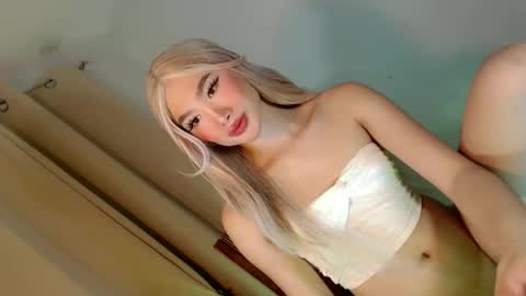 iloveyou AZ online show from March 25, 6:40 am