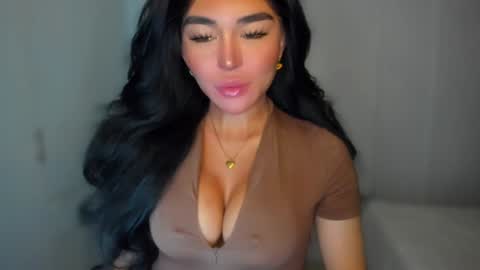 ALMIGHTY GODDESS VALENTINA online show from January 17, 9:32 pm