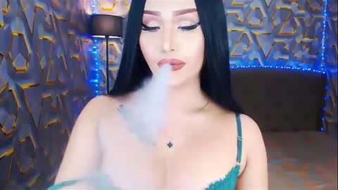 Snapshot of transplayfullolivia chatting on January 23, 2:23 am KYLIE BELLA  TS online show from January 23, 2:23 am