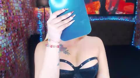 Snapshot of transplayfullolivia chatting on February 9, 11:46 pm KYLIE BELLA  TS online show from February 9, 11:46 pm