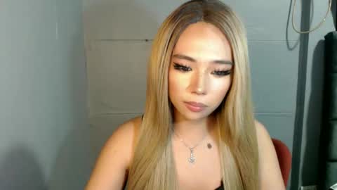 trexie_fucks15 online show from September 26, 6:27 pm