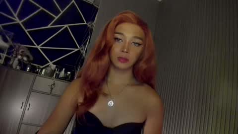 Ms Ella online show from December 17, 2:55 pm