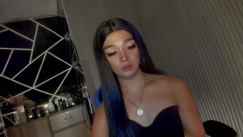 Ms Ella online show from March 8, 12:20 pm