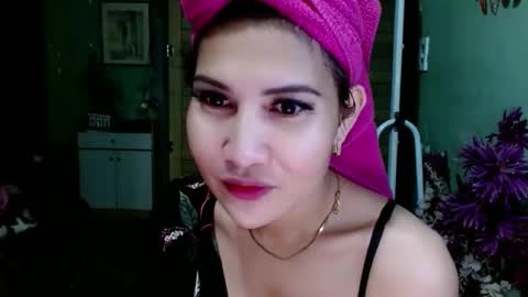 SHENA  online show from March 2, 3:19 pm