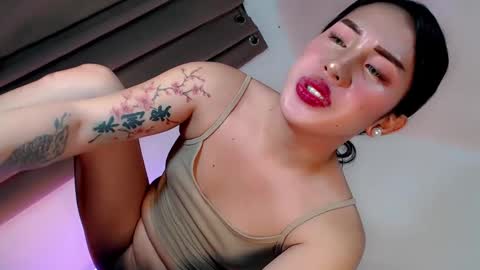 Julian online show from March 9, 7:37 pm