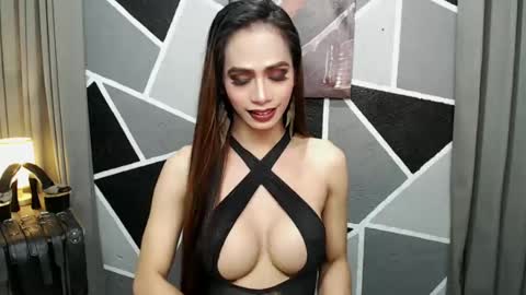 Nicole online show from February 25, 8:25 am