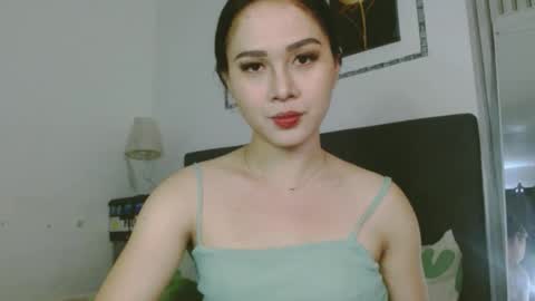 Snapshot of tsnathaliasilvana chatting on January 22, 3:52 am Bella Ratbu online show from January 22, 3:52 am