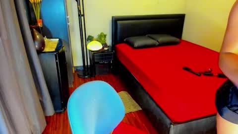 Kylee-  will make your  day  online show from February 13, 6:59 pm