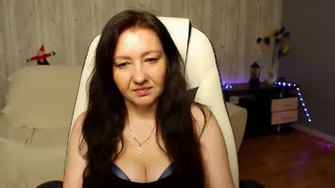 tyramories online show from January 17, 1:56 pm