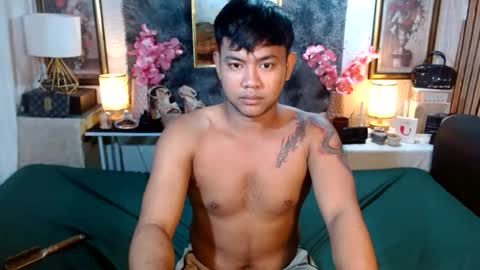 urasiankyler online show from July 10, 2:10 pm