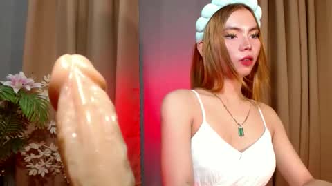 Lady Amira  HALF CANADIAN  online show from December 20, 7:44 am