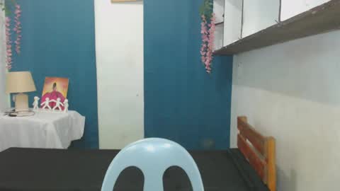 hello your sweetgirl thallea  online show from February 11, 2:03 am