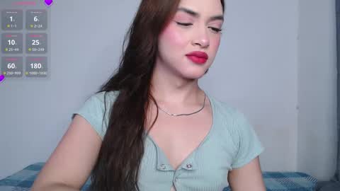 IG-valen mendoza99  twitter valenthompson99 online show from March 1, 11:43 pm