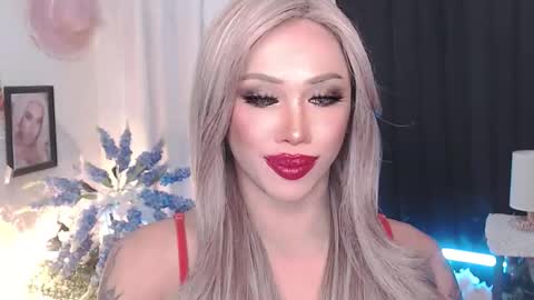 Amanda online show from April 11, 7:28 pm