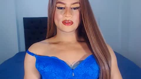 VALENTINA   online show from November 12, 7:35 pm