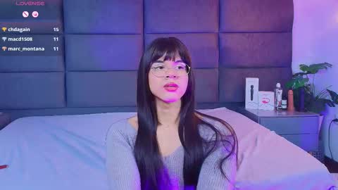 valentino moon online show from January 15, 2:32 am