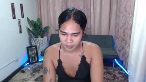 Snapshot of vampy_ebony_laxine chatting on October 8, 8:38 am vampy_ebony_laxine online show from October 8, 8:38 am